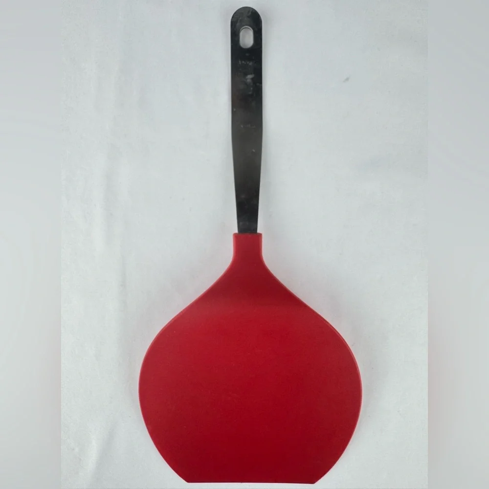 Crate & Barrel Stainless Steel Silicone Omelette and Pancake Turner 11011 6”